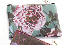Load image into Gallery viewer, Coin Purse - Florals
